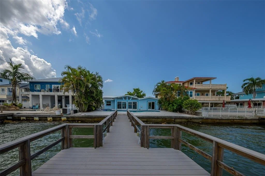 Photo of 814 BAY POINT DRIVE