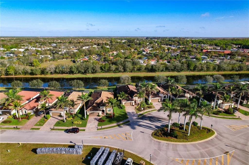 Photo of 2902 AVIAMAR CIRCLE