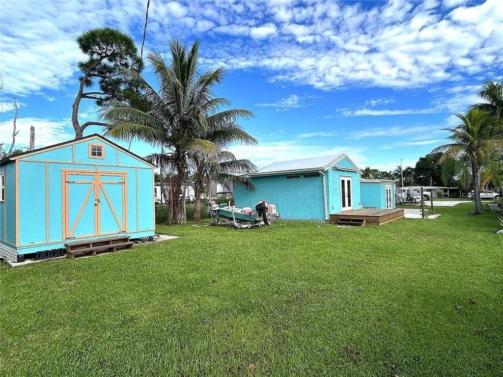 Photo of 5489 MEADOWLARK LANE