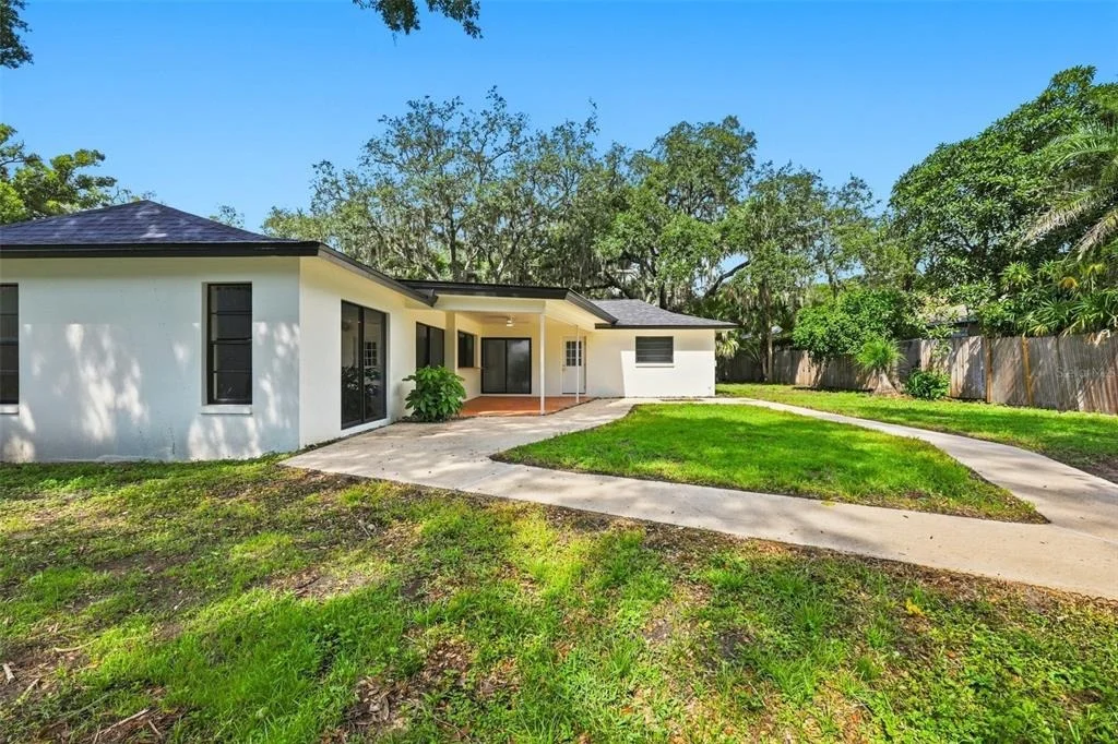 Photo of 6622 GLENCOE DRIVE