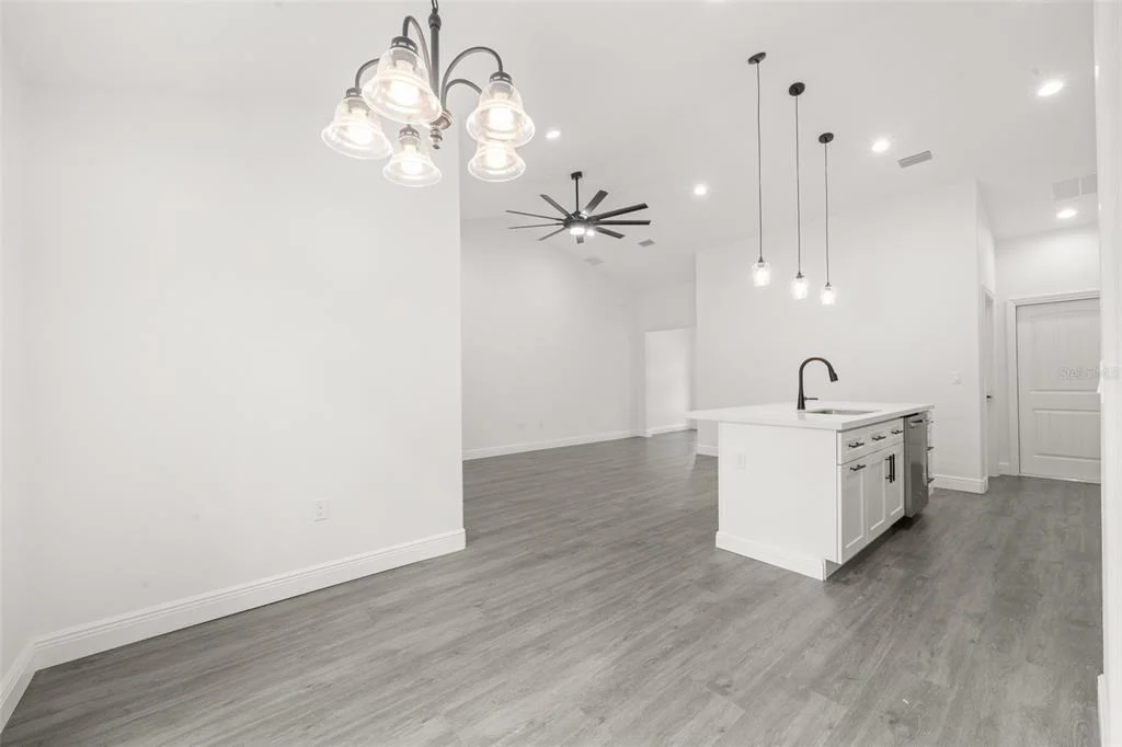 Photo of 3921 DAUPHINE STREET