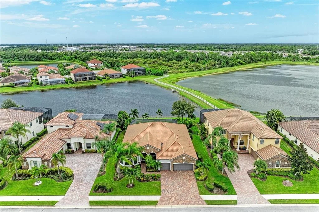 Photo of 5660 CLOVERLEAF RUN