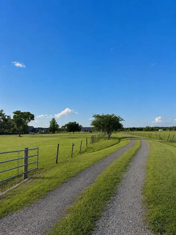 Photo of 9120 COUNTY ROAD 304