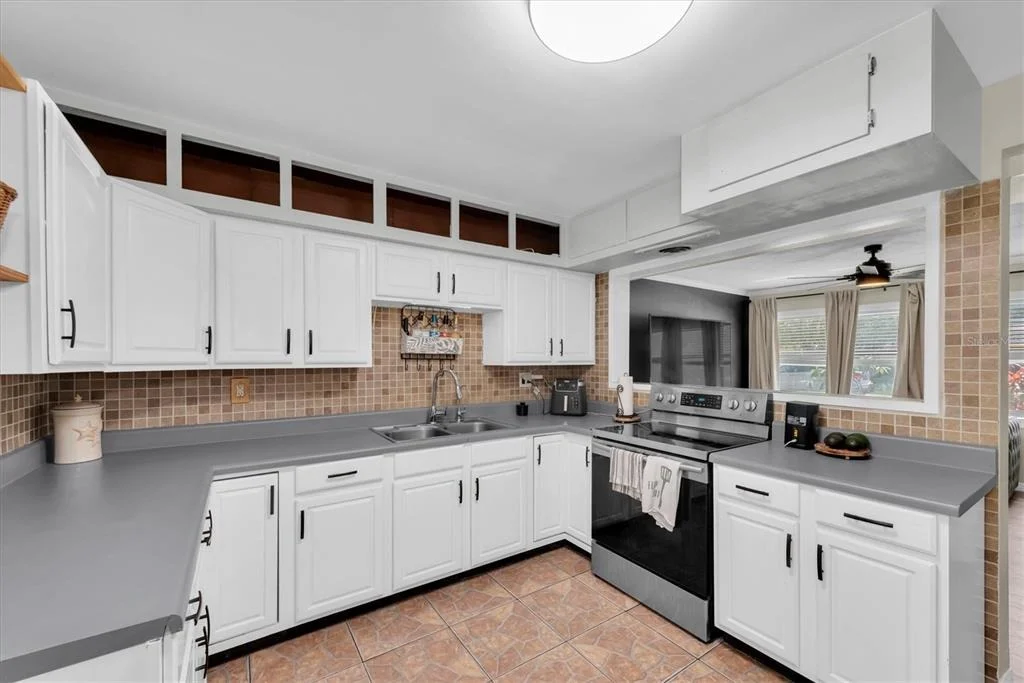 Photo of 12812 LAKE DRIVE