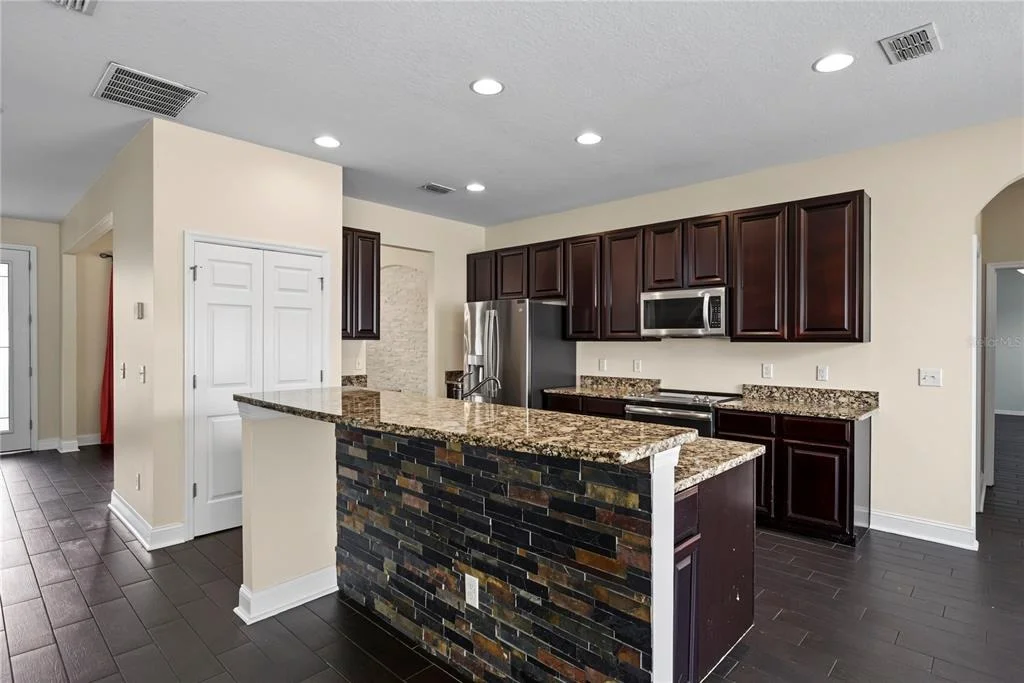 Photo of 637 GRASSY STONE DRIVE
