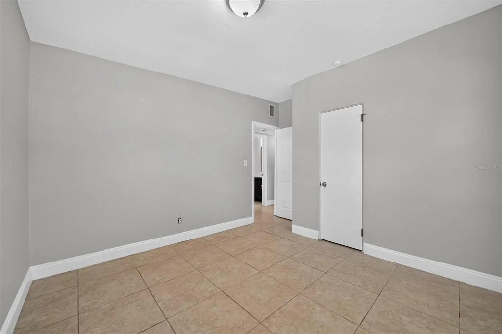 Photo of 4001 MONARCH DRIVE