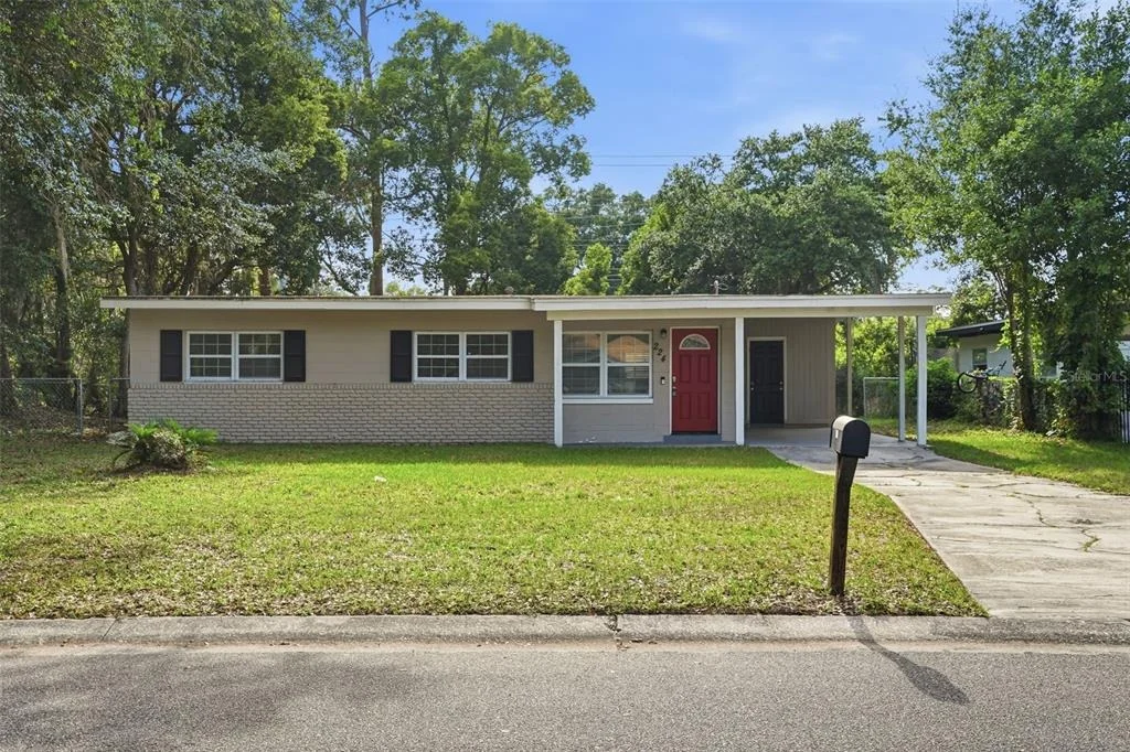 Photo of 224 MURRY DRIVE