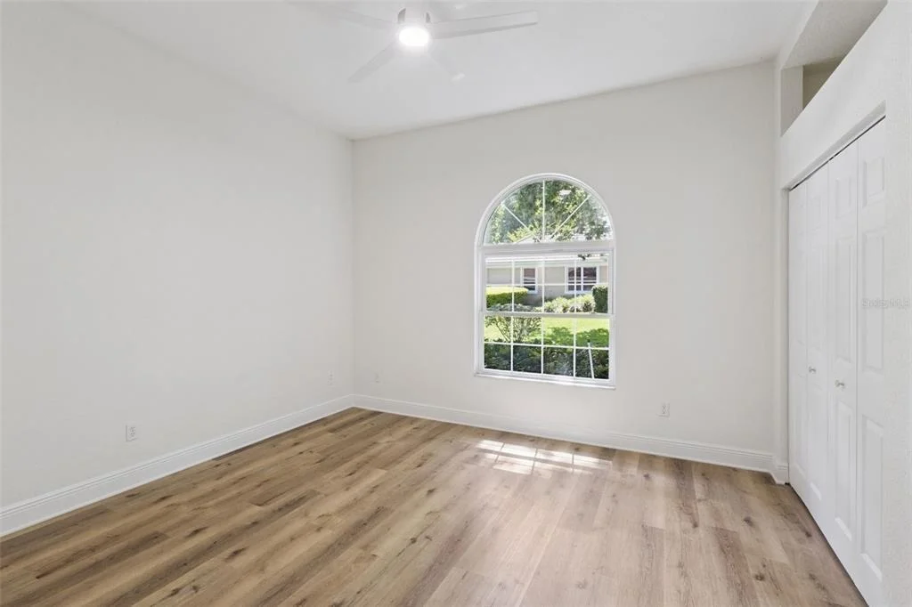 Photo of 6943 SE 12TH CIRCLE