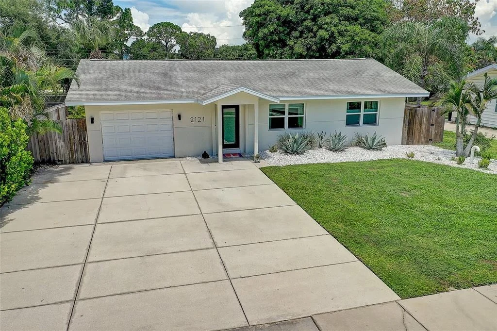 Photo of 2121 PALM TERRACE