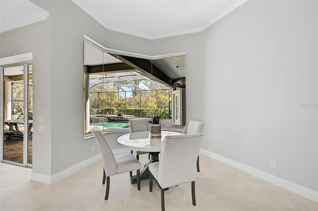 Photo of 854 MACEWEN DRIVE
