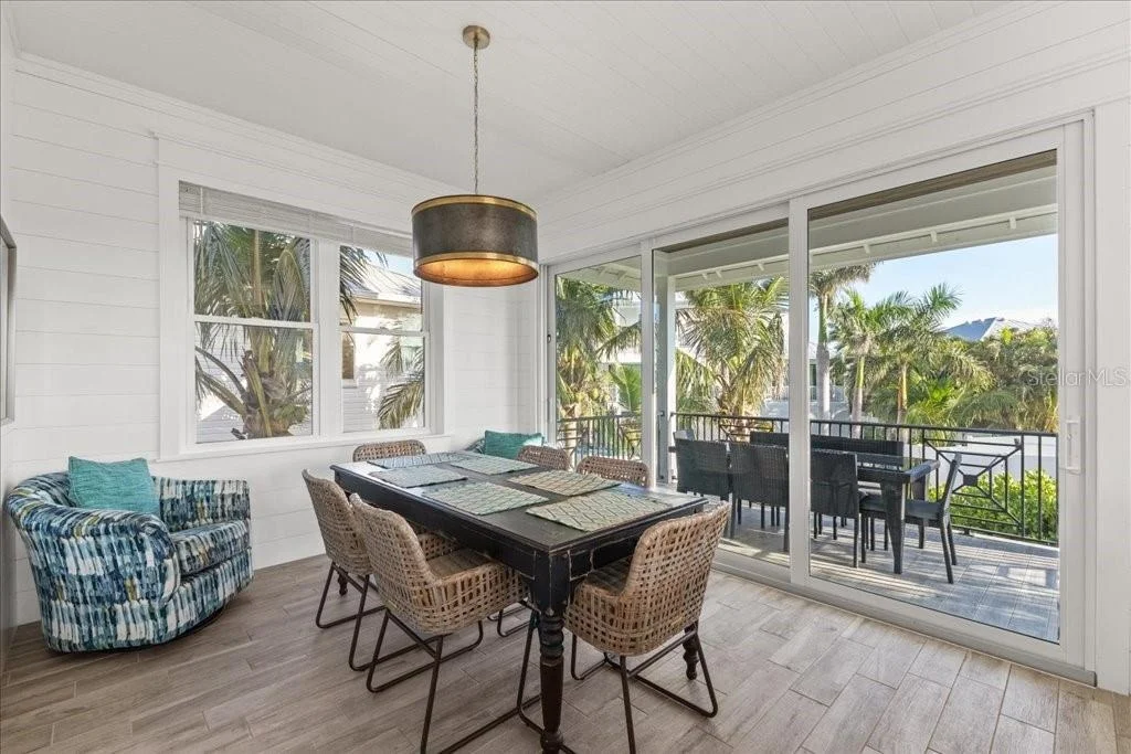Photo of 239 S HARBOR DRIVE