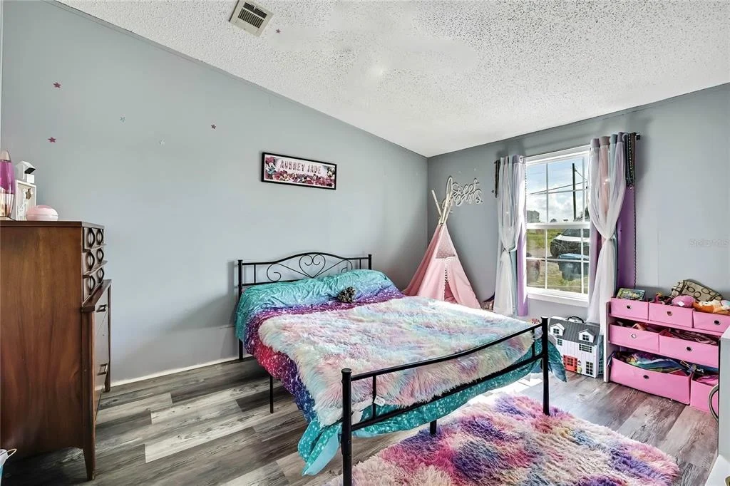 Photo of 11089 FULMAR ROAD