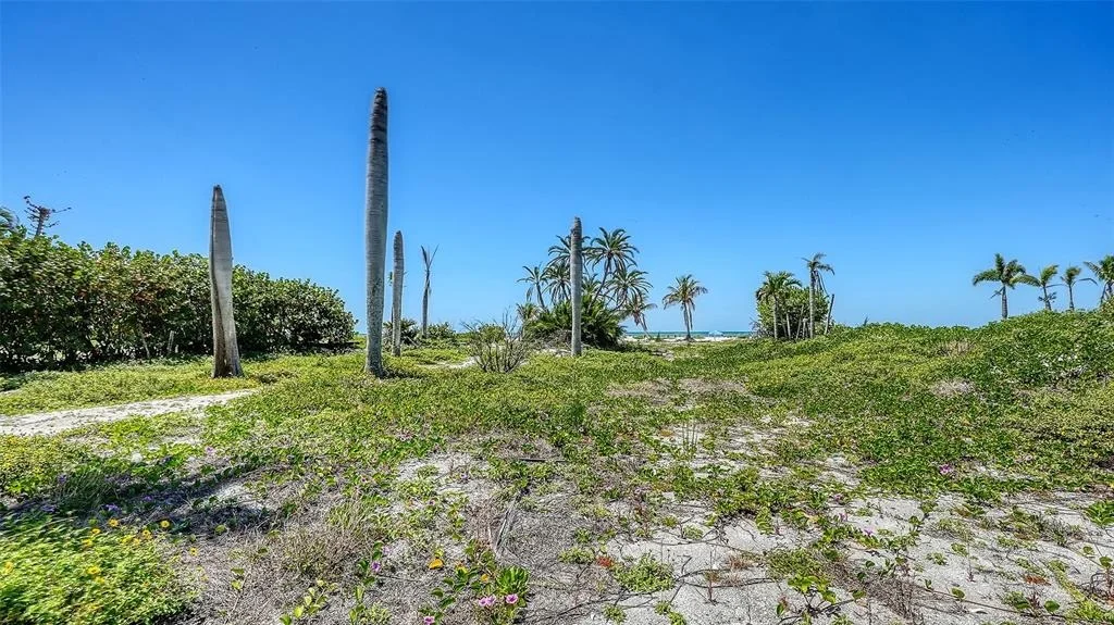 Photo of 6441 GULFSIDE ROAD