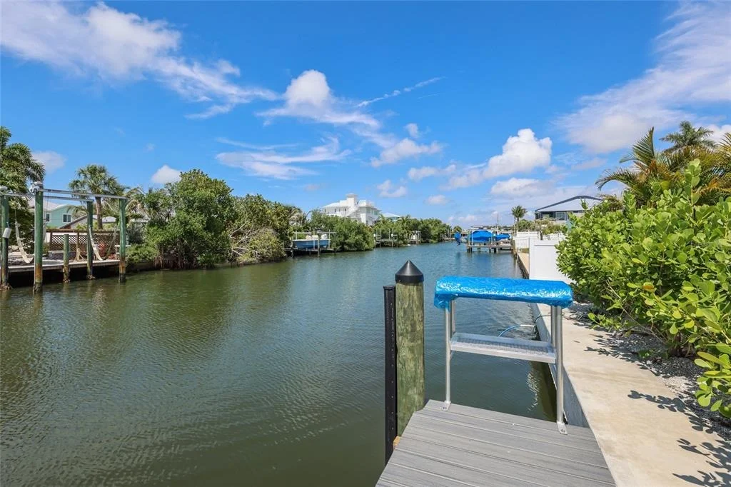 Photo of 6401 MARINA DRIVE