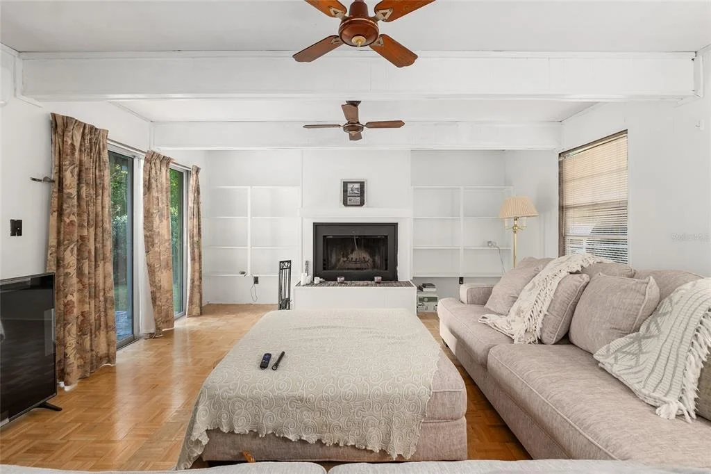 Photo of 505 NW 37TH PLACE