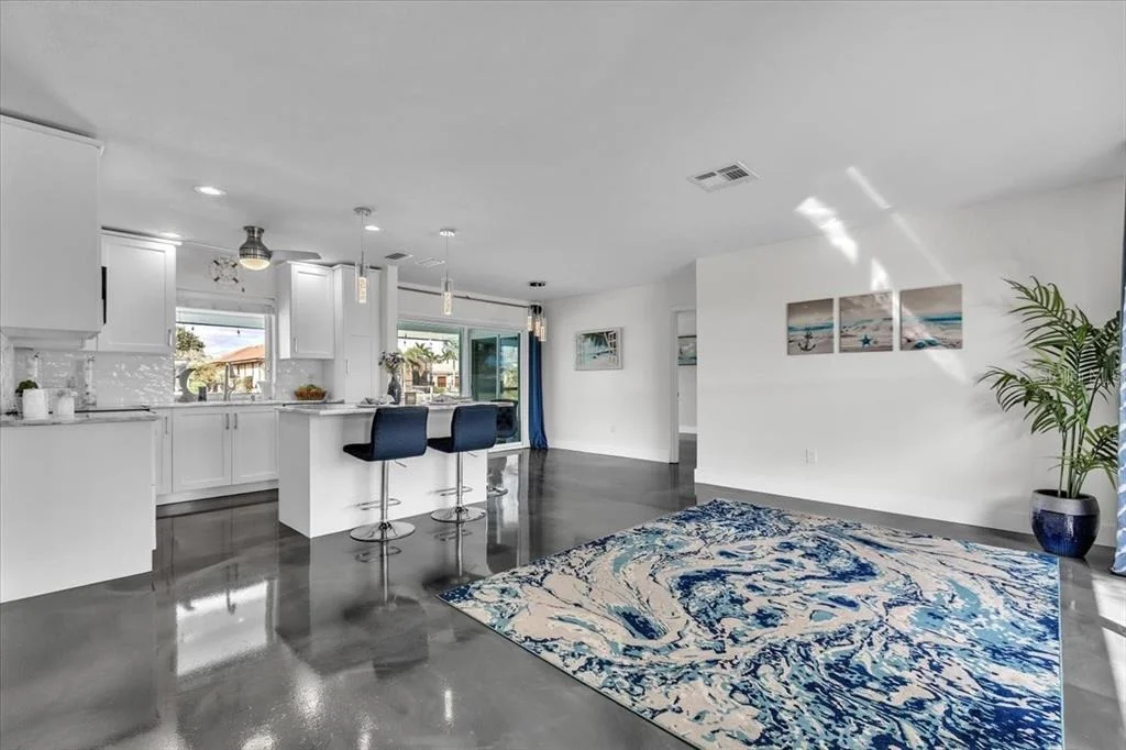 Photo of 2424 ROSA LANE