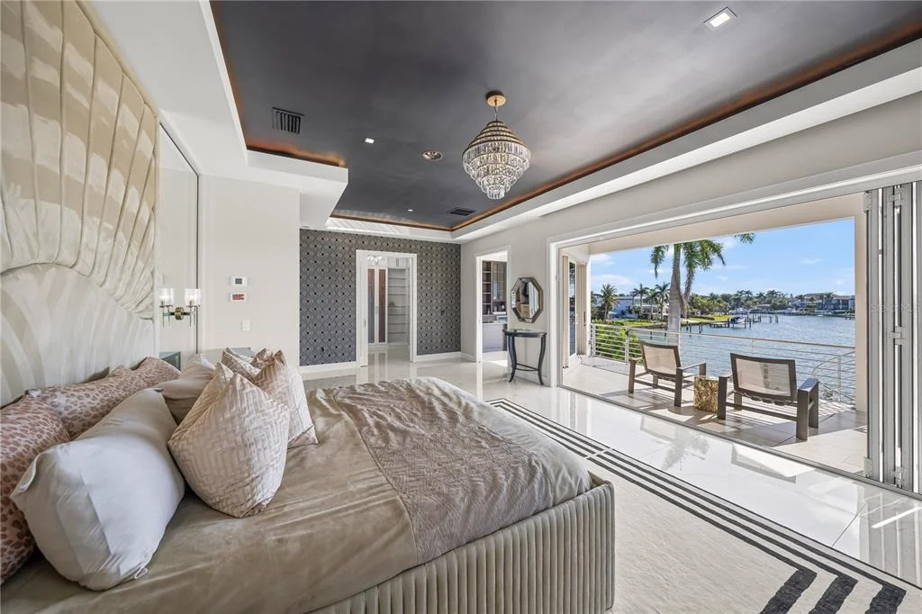Photo of 1400 SIESTA DRIVE