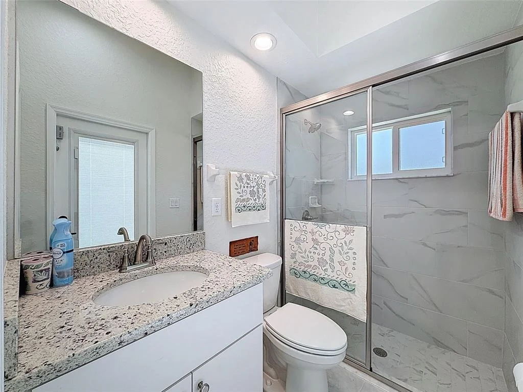 Photo of 1321 VALIANT AVENUE