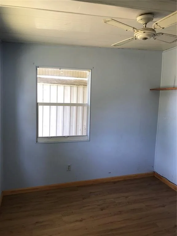 Photo of 1474 LAKE DRIVE W