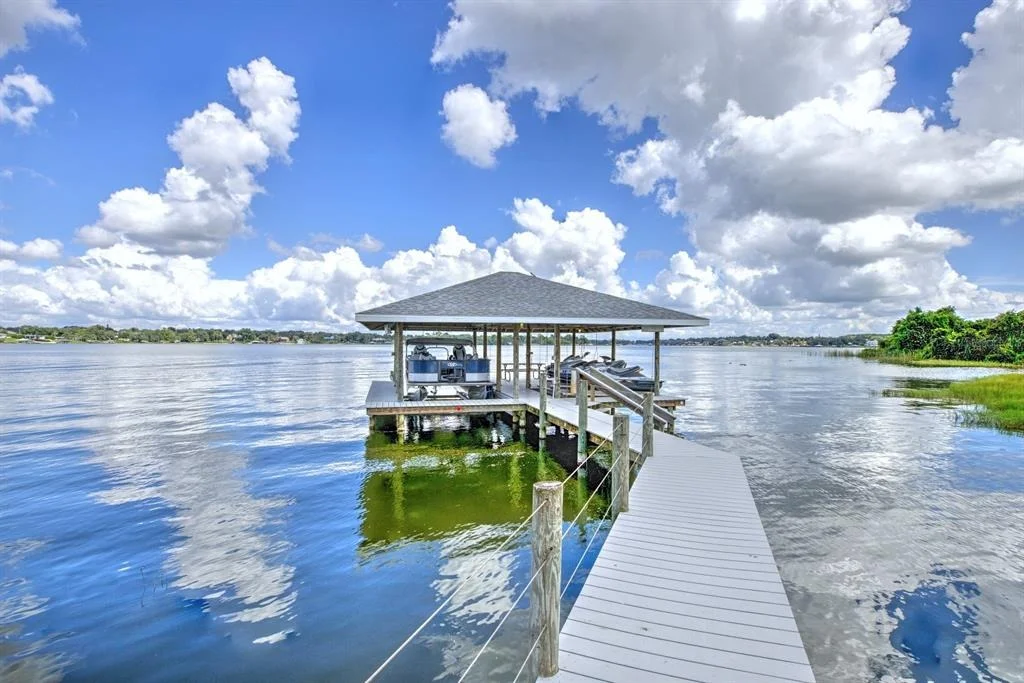 Photo of 492 SUNSET POINTE DRIVE