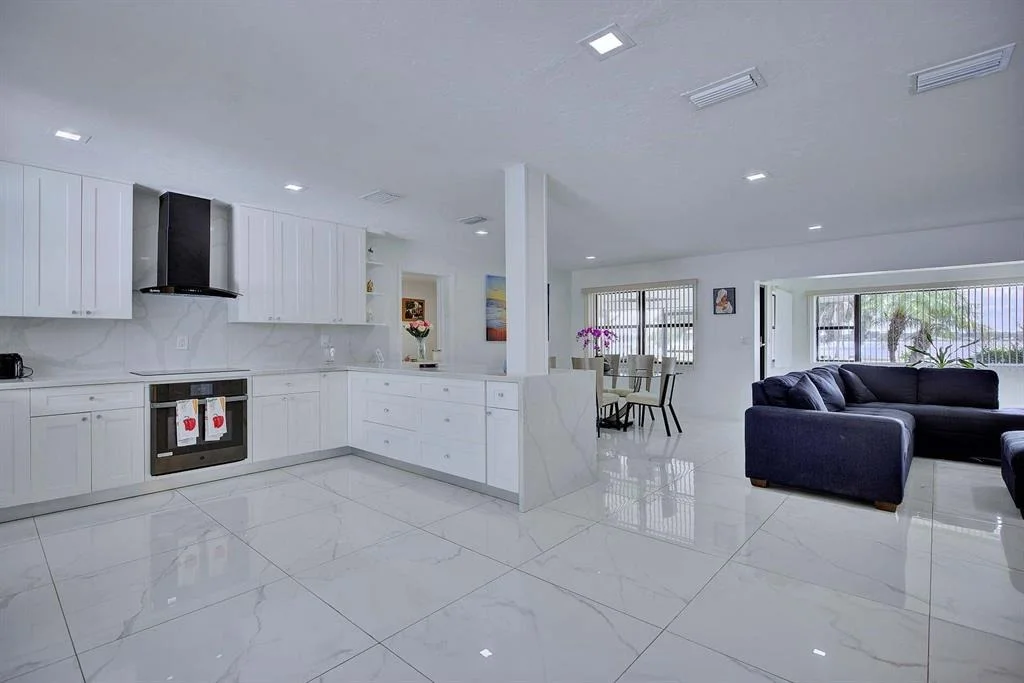Photo of 4160 LAKEVIEW DRIVE