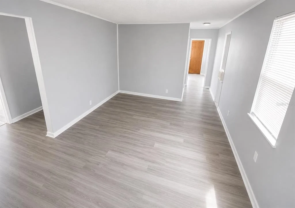 Photo of 415 AVENUE E SE