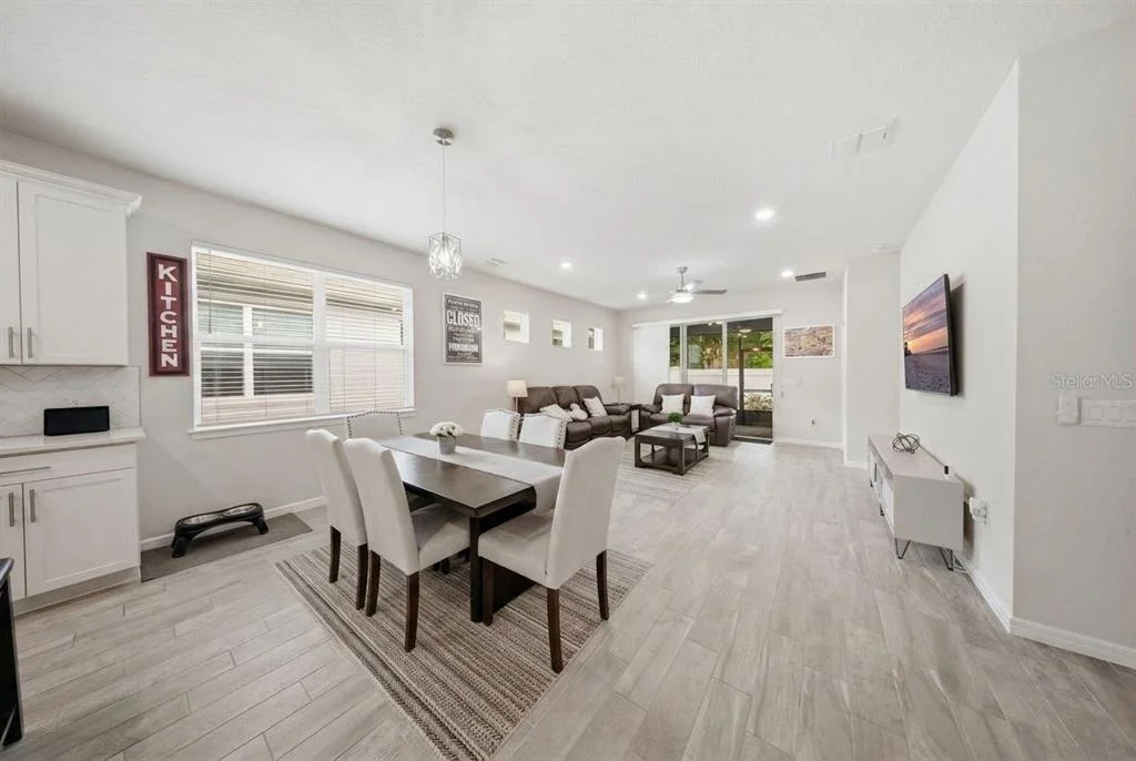 Photo of 13640 SPLASHING ISLA DRIVE