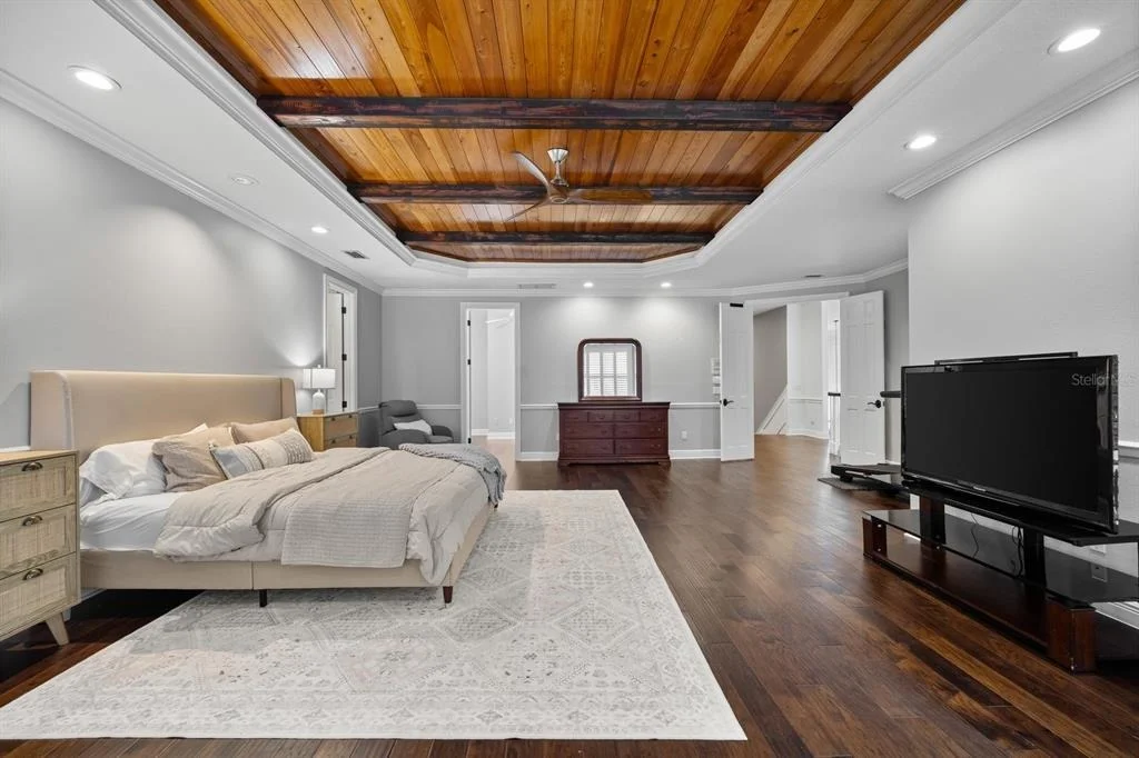 Photo of 6413 MACLAURIN DRIVE
