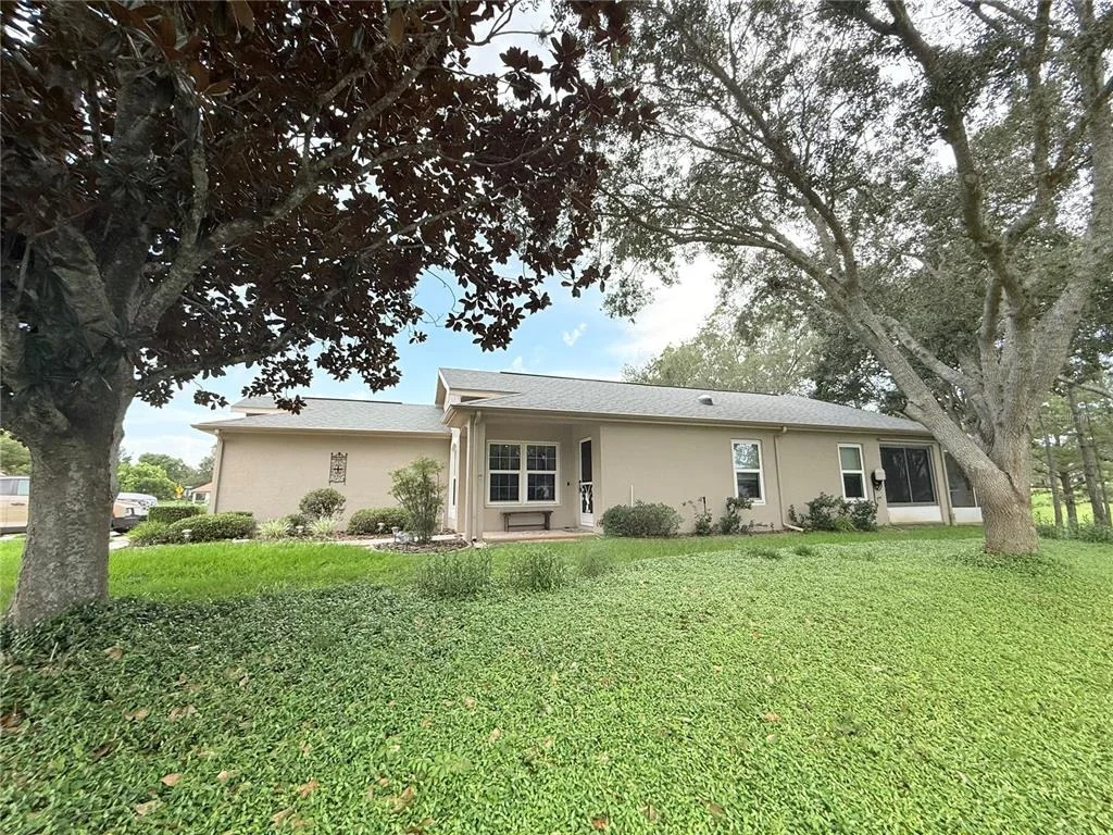 Photo of 265 CENTER OAK CIRCLE