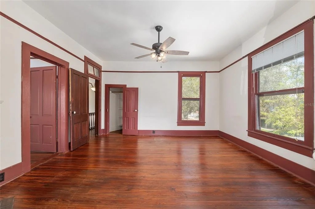 Photo of 306 NE 3RD STREET