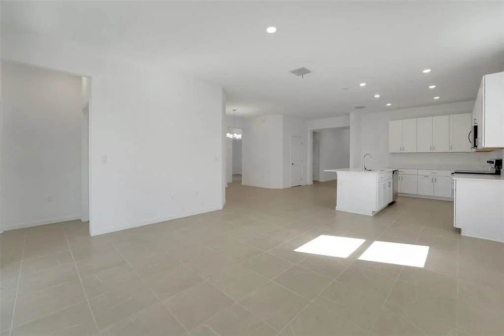 Photo of 304 MEREDITH BOULEVARD