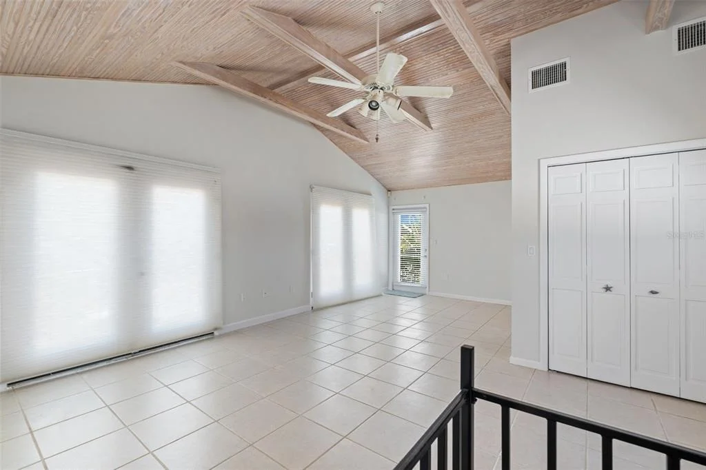Photo of 528 KEY ROYALE DRIVE