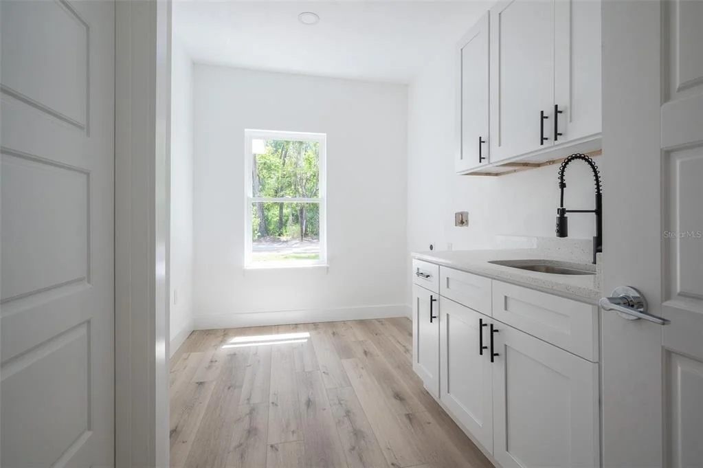 Photo of 832 NW 5TH STREET