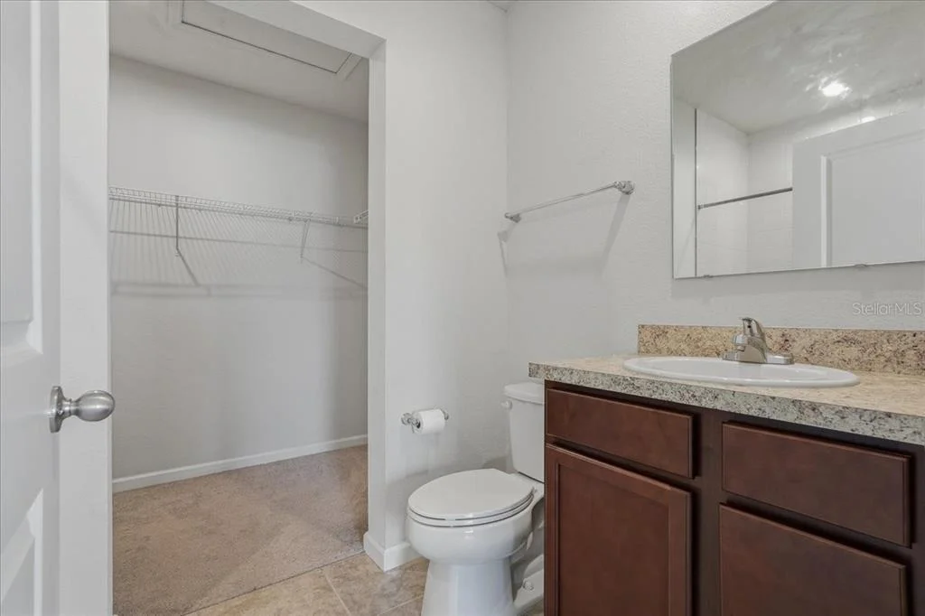 Photo of 813 EAGLE ROCK TER