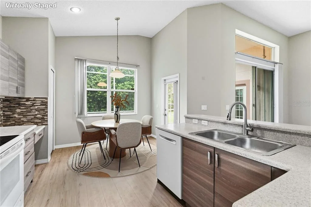 Photo of 2412 RUNYON CIRCLE