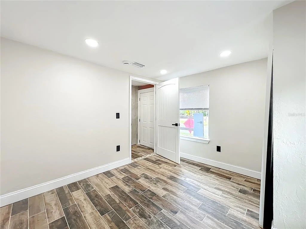 Photo of 638 NW 6TH TERRACE