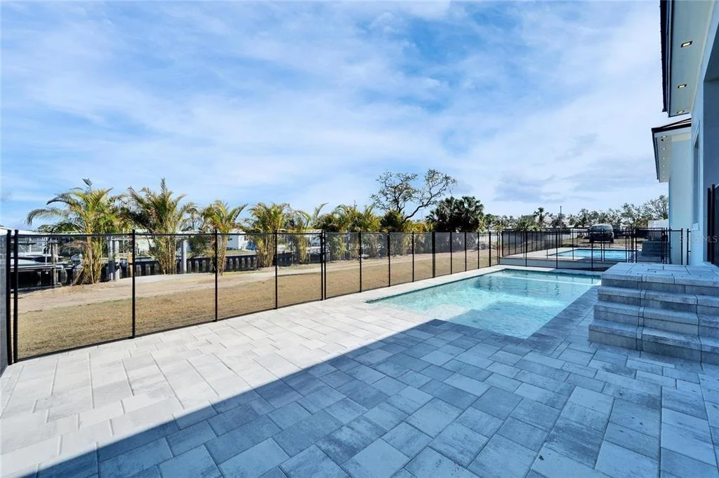 Photo of 6540 SIMONE SHORES CIRCLE