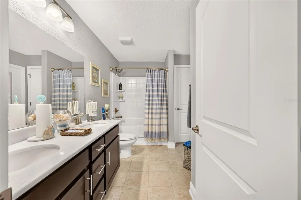 Photo of 6943 SE 11TH PLACE