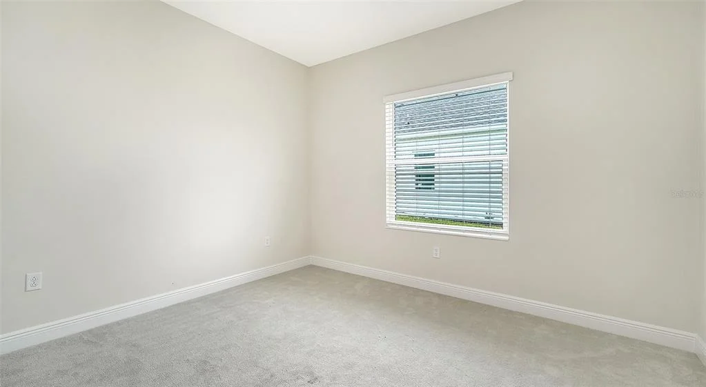 Photo of 10005 POWELL AVENUE