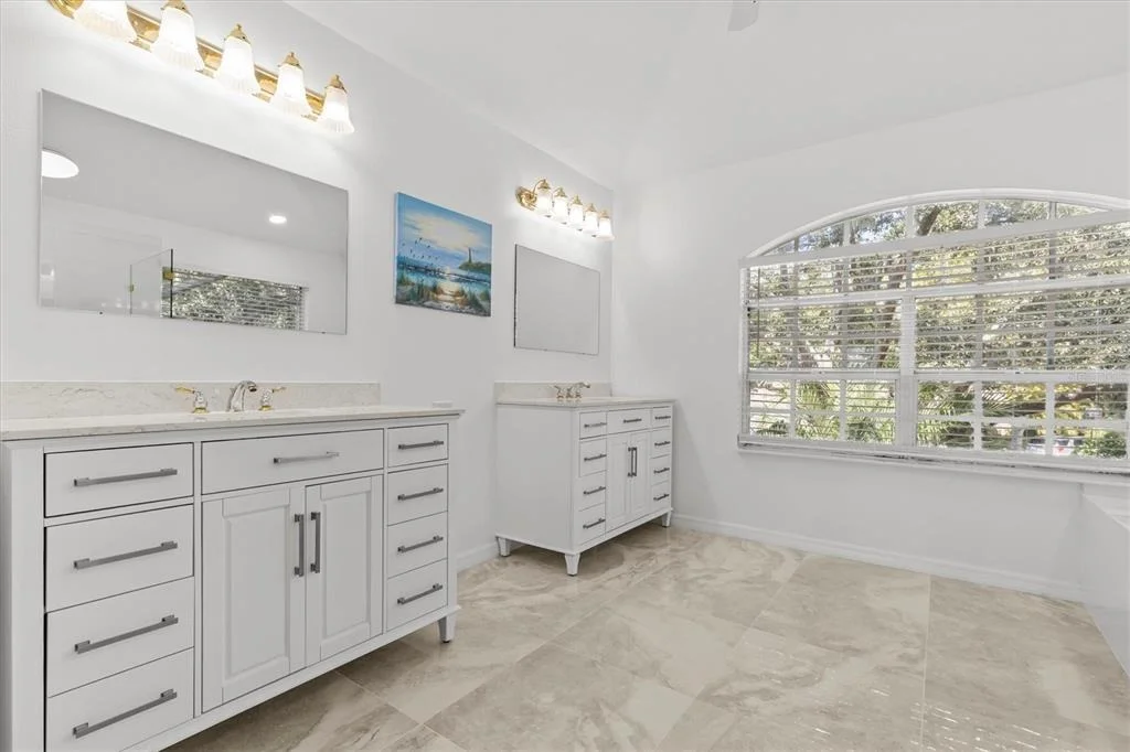 Photo of 2328 WARWICK DRIVE