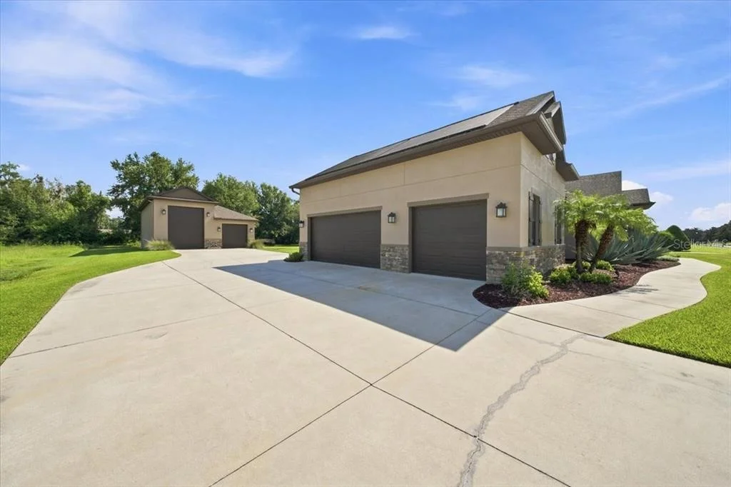 Photo of 408 HAWK TALON DRIVE