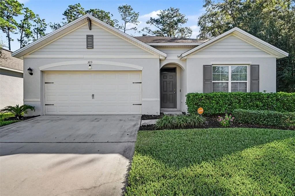 Photo of 323 CHARLES DRIVE