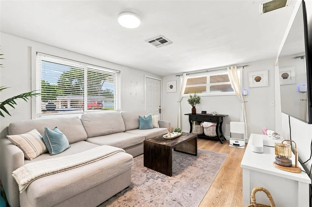 Photo of 660 DEXTER DRIVE