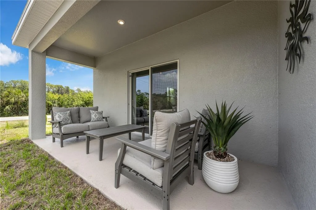 Photo of 5824 CLIFFBOW LOOP