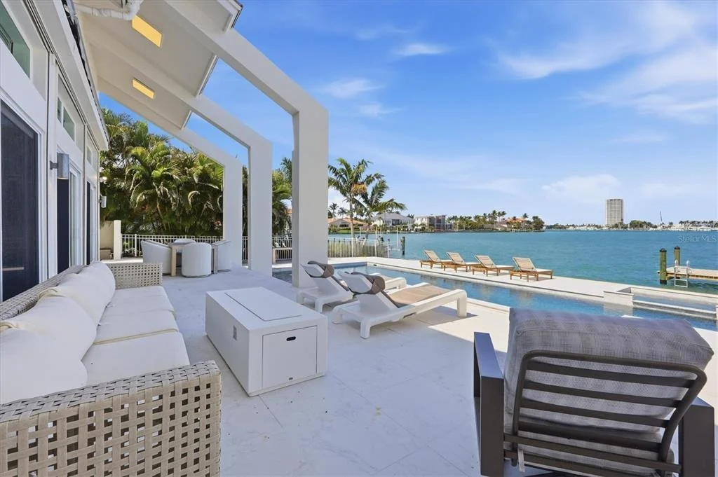 Photo of 216 BIRD KEY DRIVE