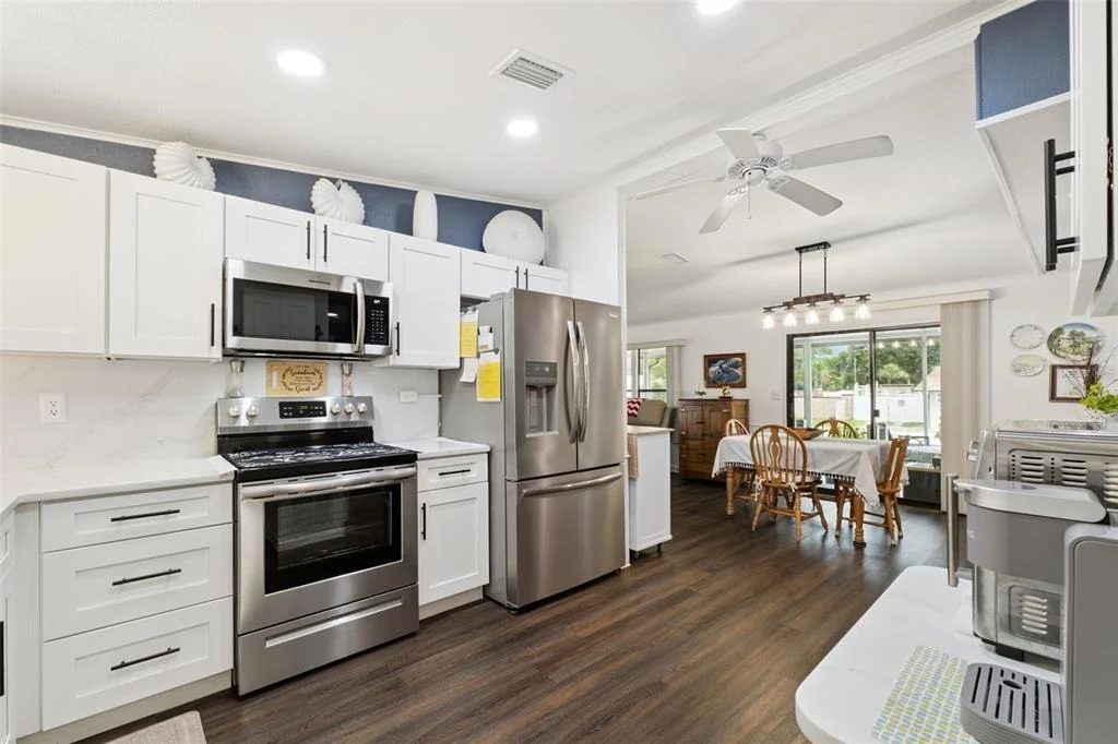 Photo of 301 LAKEVIEW DRIVE