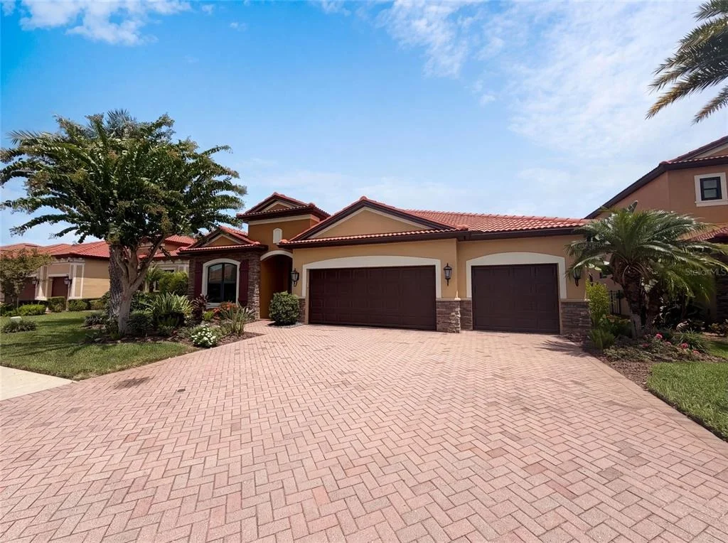 Photo of 2575 GRAND LAKESIDE DRIVE