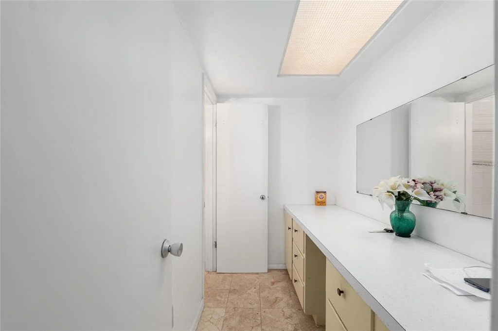 Photo of 505 NW 37TH PLACE