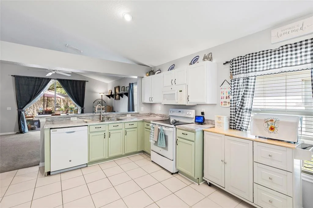 Photo of 614 SOMERSTONE DRIVE