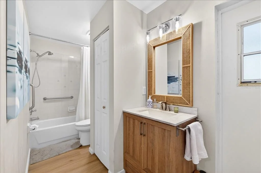Photo of 5068 ALAMANDA DRIVE